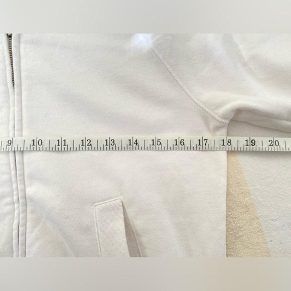 Victoria’s Secret (Plush & Lush) Fleece Bomber Mid Puffer Sleeve *Note on spot - Picture 9 of 16